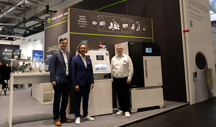 imes-icore sur le stand de ONE CLICK METAL au salon Formnext 2025