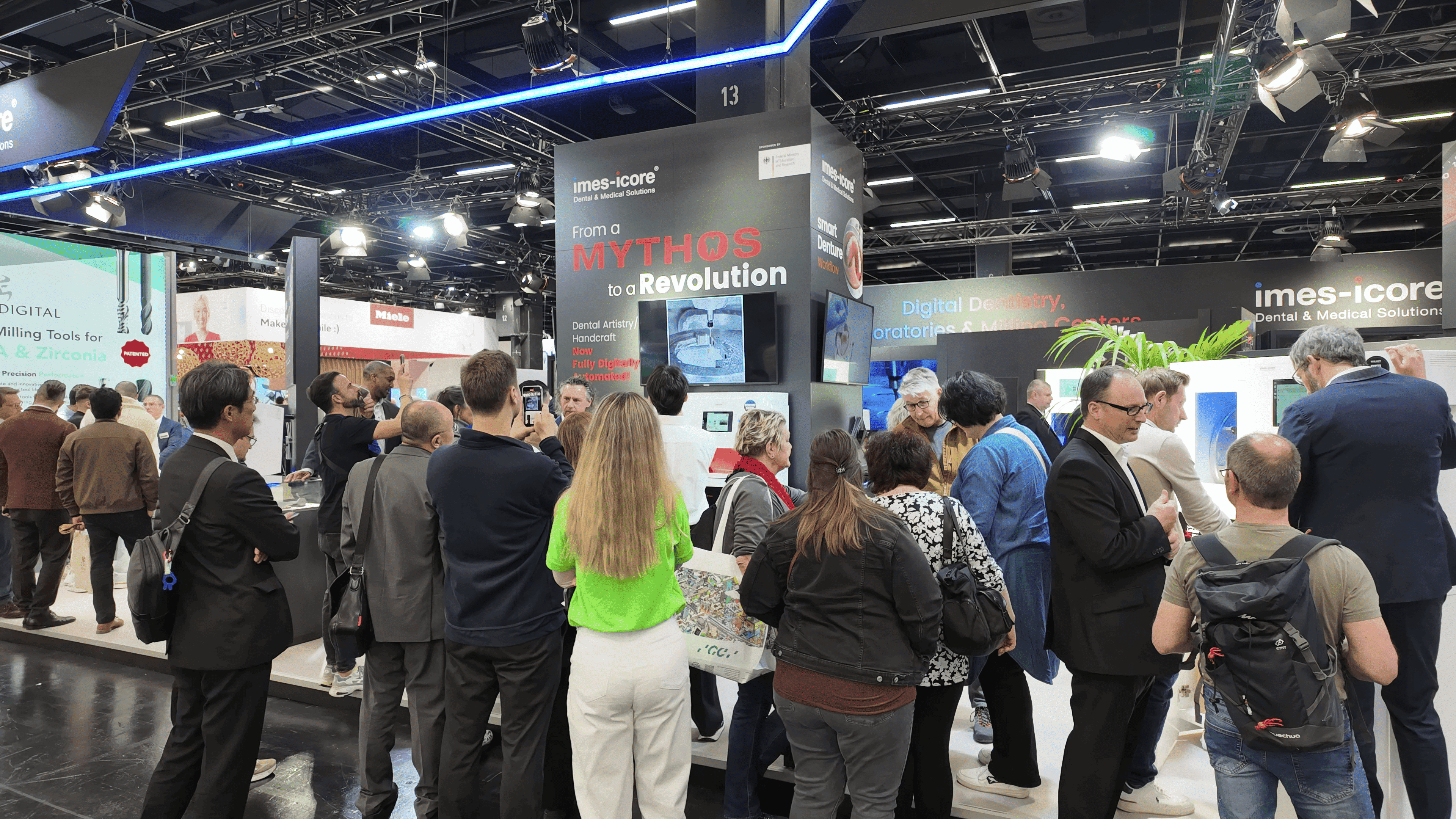 Many visitors were interested in the new CORiTEC Mythos